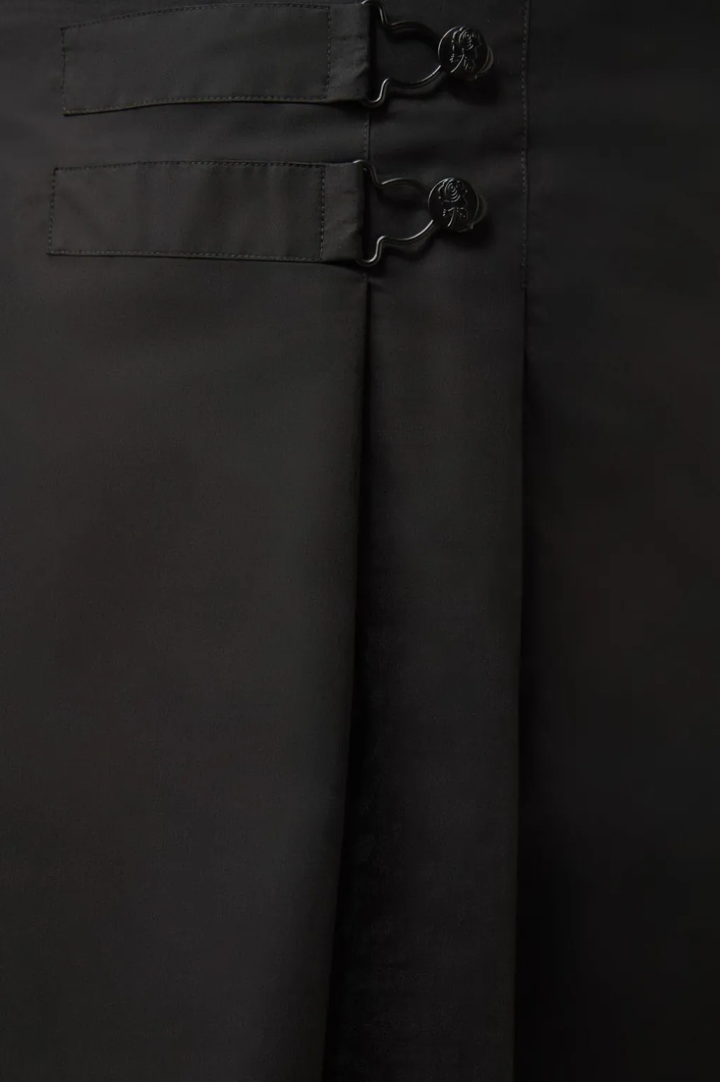 Curve Field Work Pleated Skirt