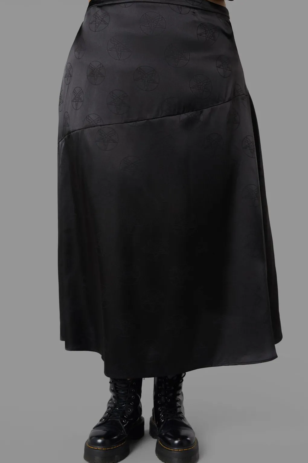 Curve Pentagram Skirt