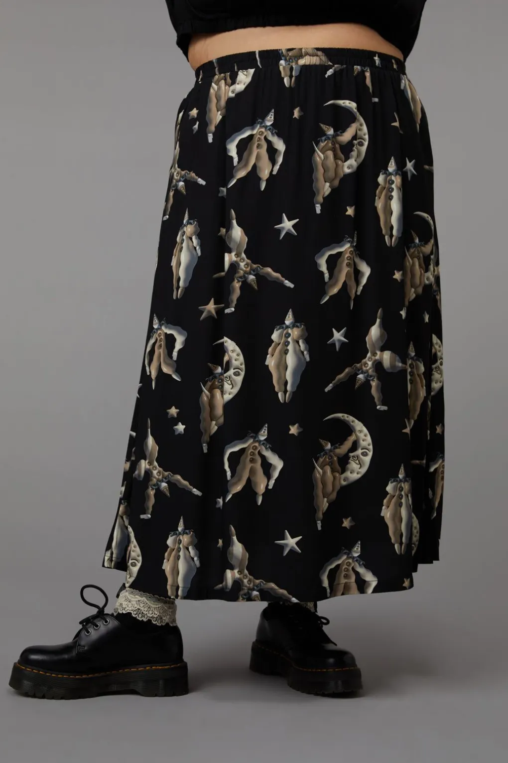 Curve Pierrot Skirt
