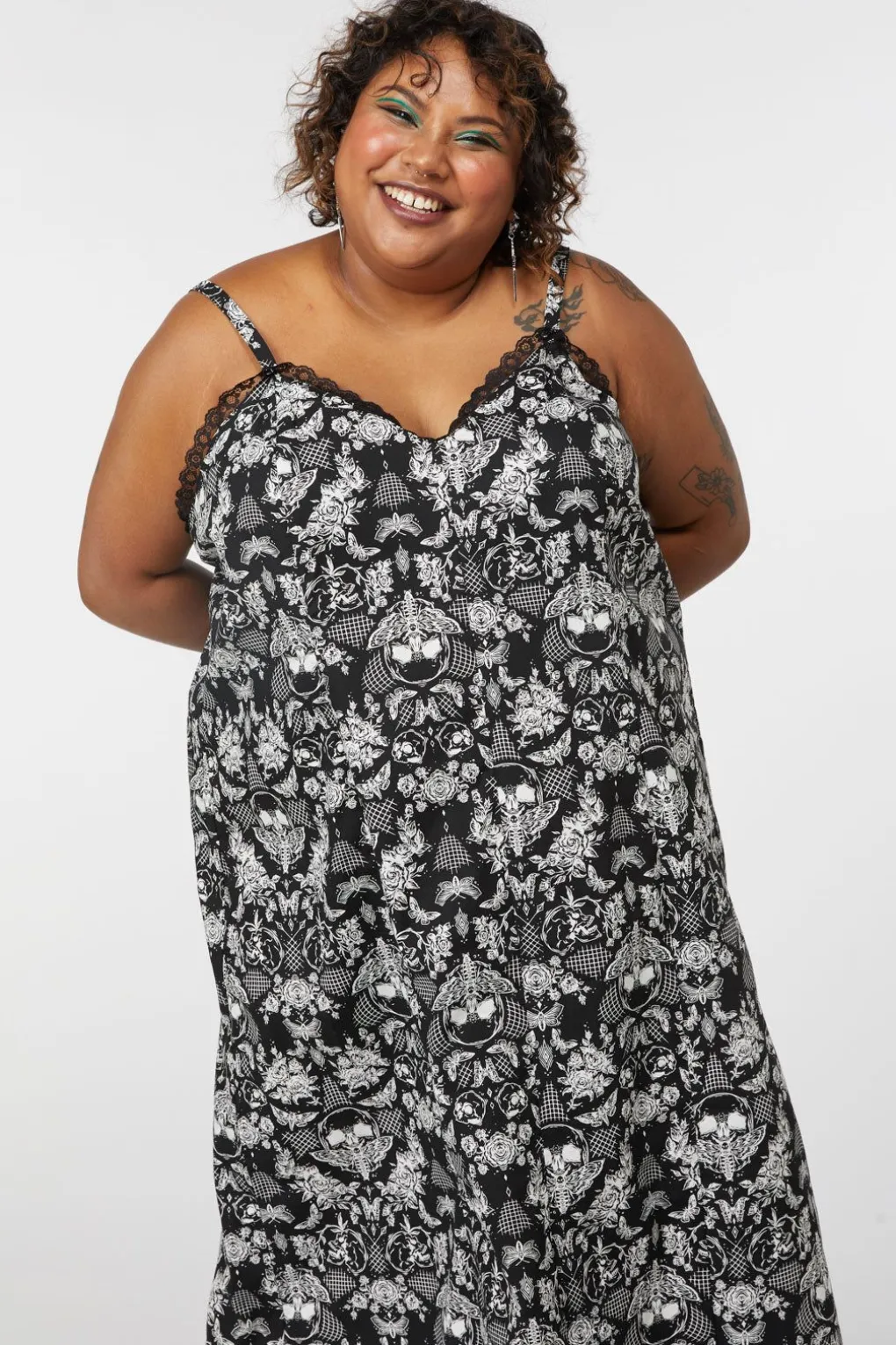 Curve Romantic Skull Lace Dress