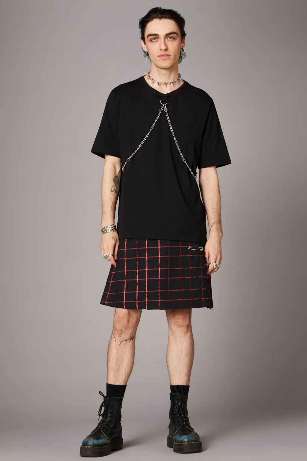 Grunge Chain Tee