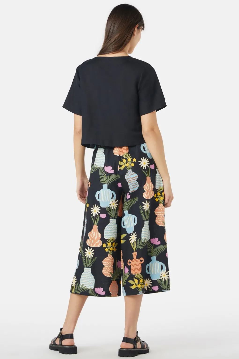 Pretty Vases Skort