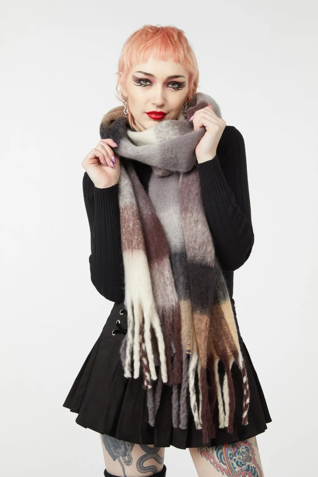 Snuggle Check Scarf
