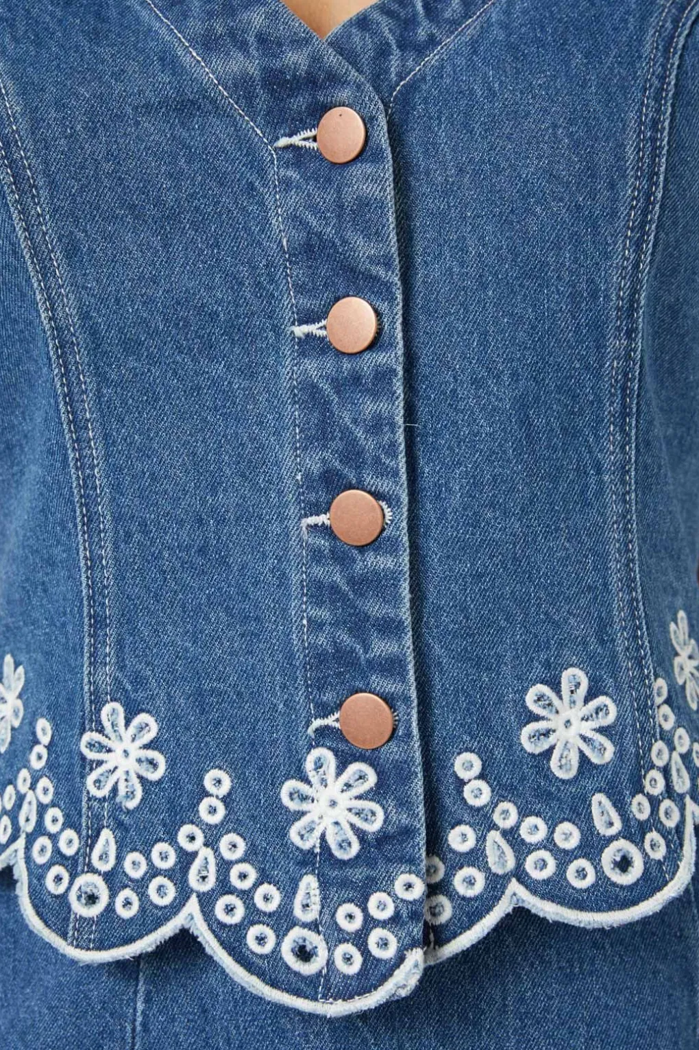 Suzie Scallop Vest